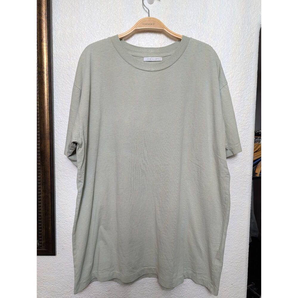 John Elliott size 2 green T-shirt for men
